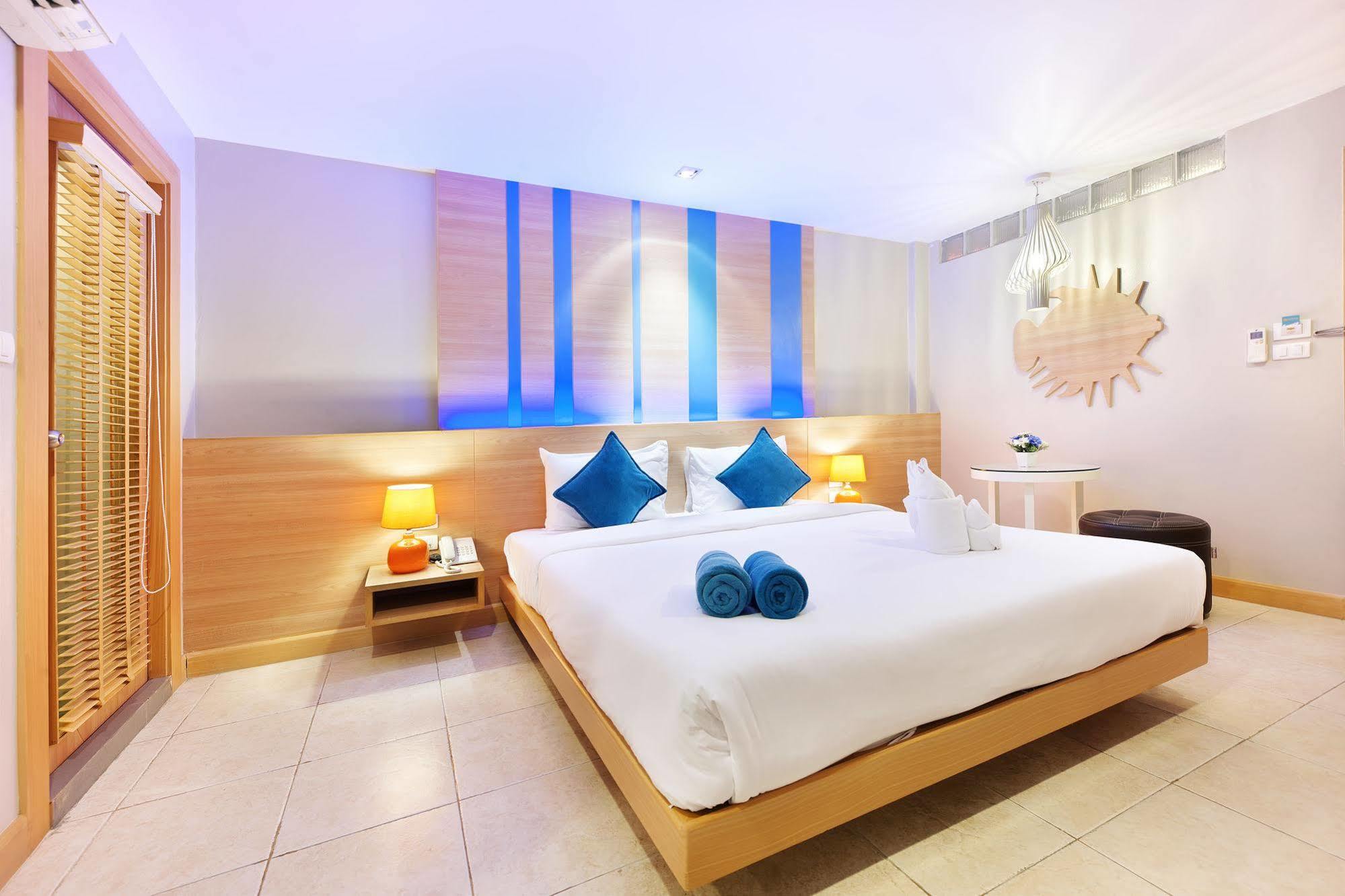 Ratana Platinum Resort Kamala Exterior photo